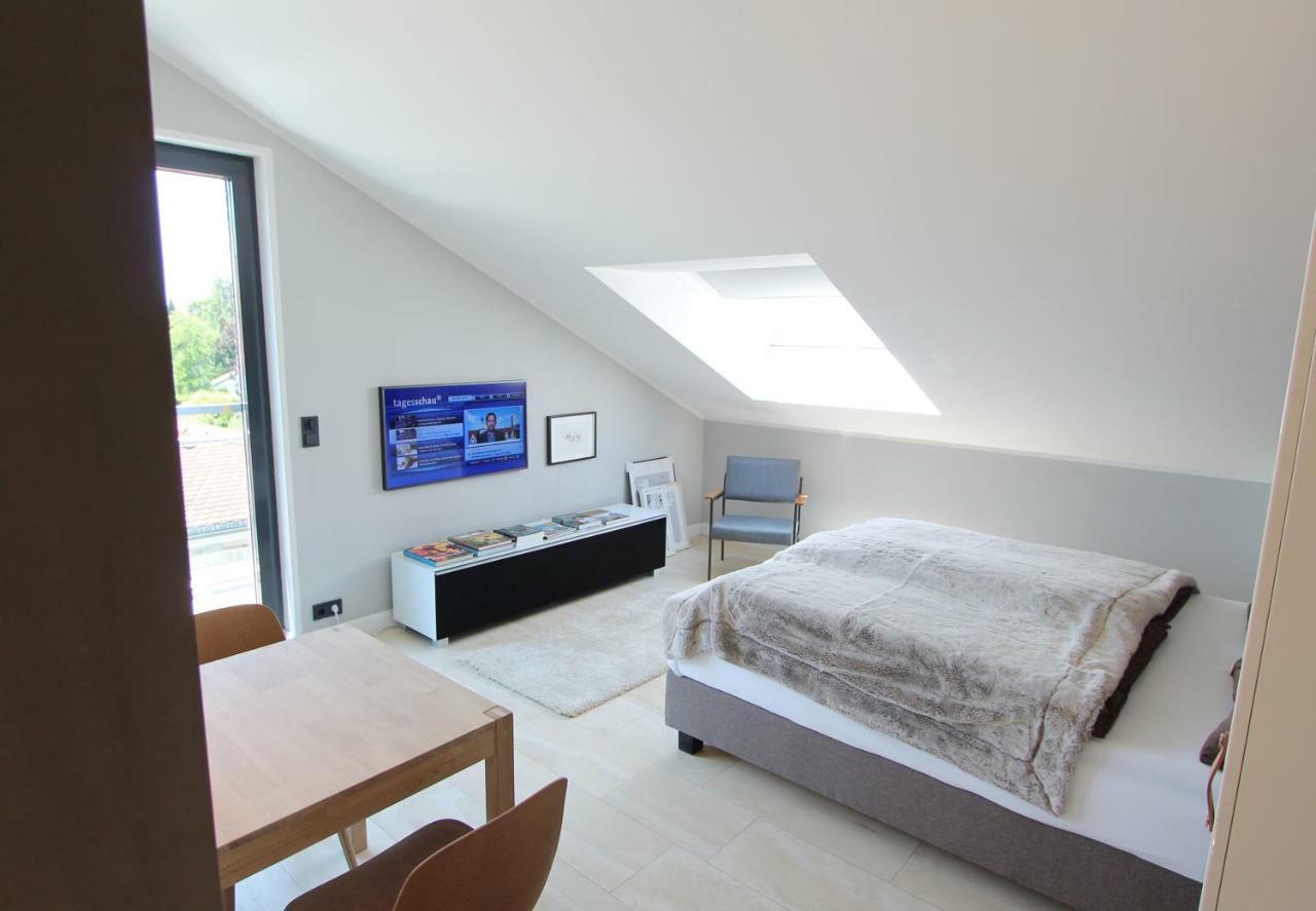 Loft am See mit privatem Badestrand/Klimaanlage Immenstaad am Bodensee Buitenkant foto