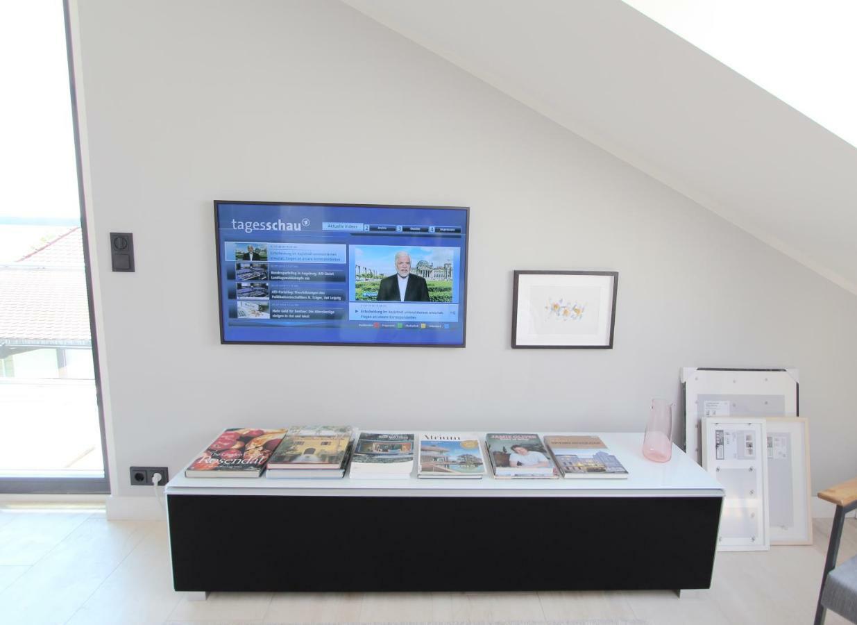 Loft am See mit privatem Badestrand/Klimaanlage Immenstaad am Bodensee Buitenkant foto